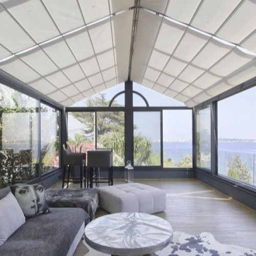 Store anti-chaleur pour toiture