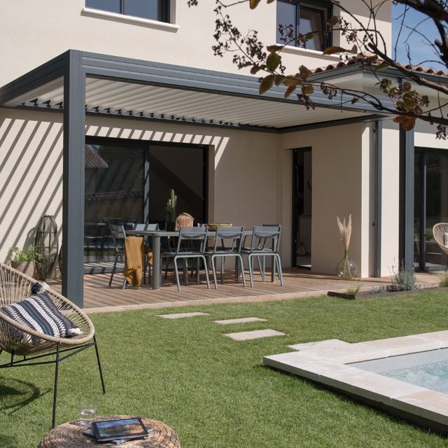 Pergola bioclimatique
