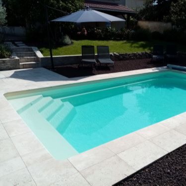 Piscines coque polyester