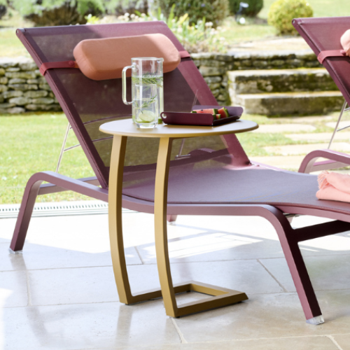 Bain de soleil ALIZE XS et table déportée - FERMOB