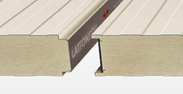 Panneaux de bardage avec isolant en mousse polyuréthane