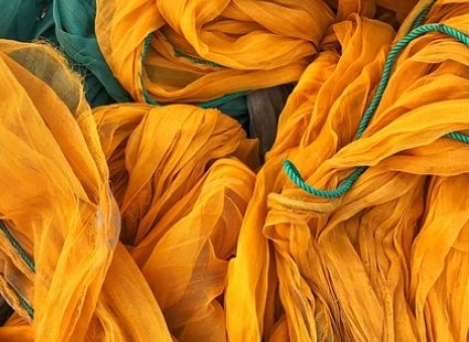 How to recycle pre- and post-consumption?