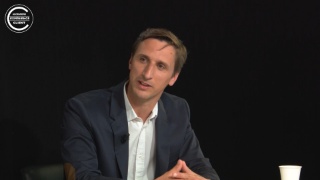 Comment de grands acteurs du secteur de l’énergie et des télécommunications ont optimisé leur service clients grâce à une gestion des connaissances intelligente et centralisée ?