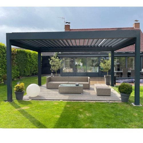Aménagement des clôtures, portails, pergolas, carports chez les particuliers.
