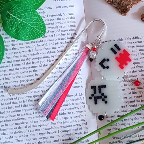 Marque-page fantômes