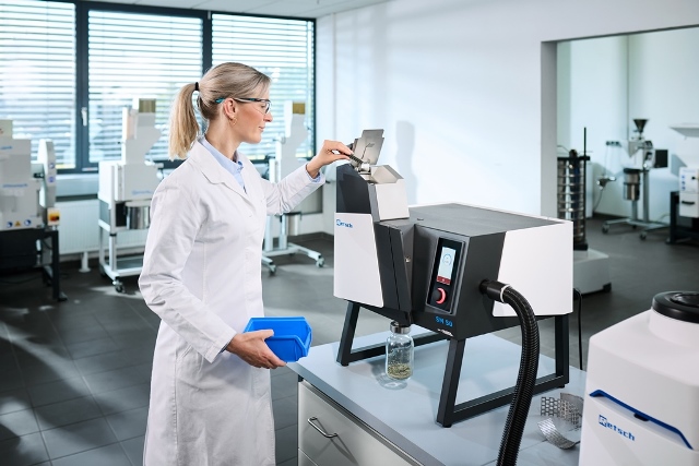 Broyeur à couteaux SM 50 RETSCH