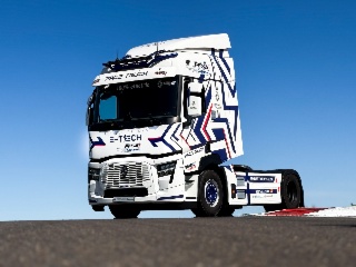 Le RENAULT TRUCKS E-TECH T reprend les routes et les pistes du Championnat de France Camions FFSA 2026