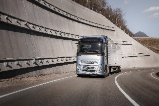 Volvo Trucks lance le Stop/Start moteur pour poids lourds