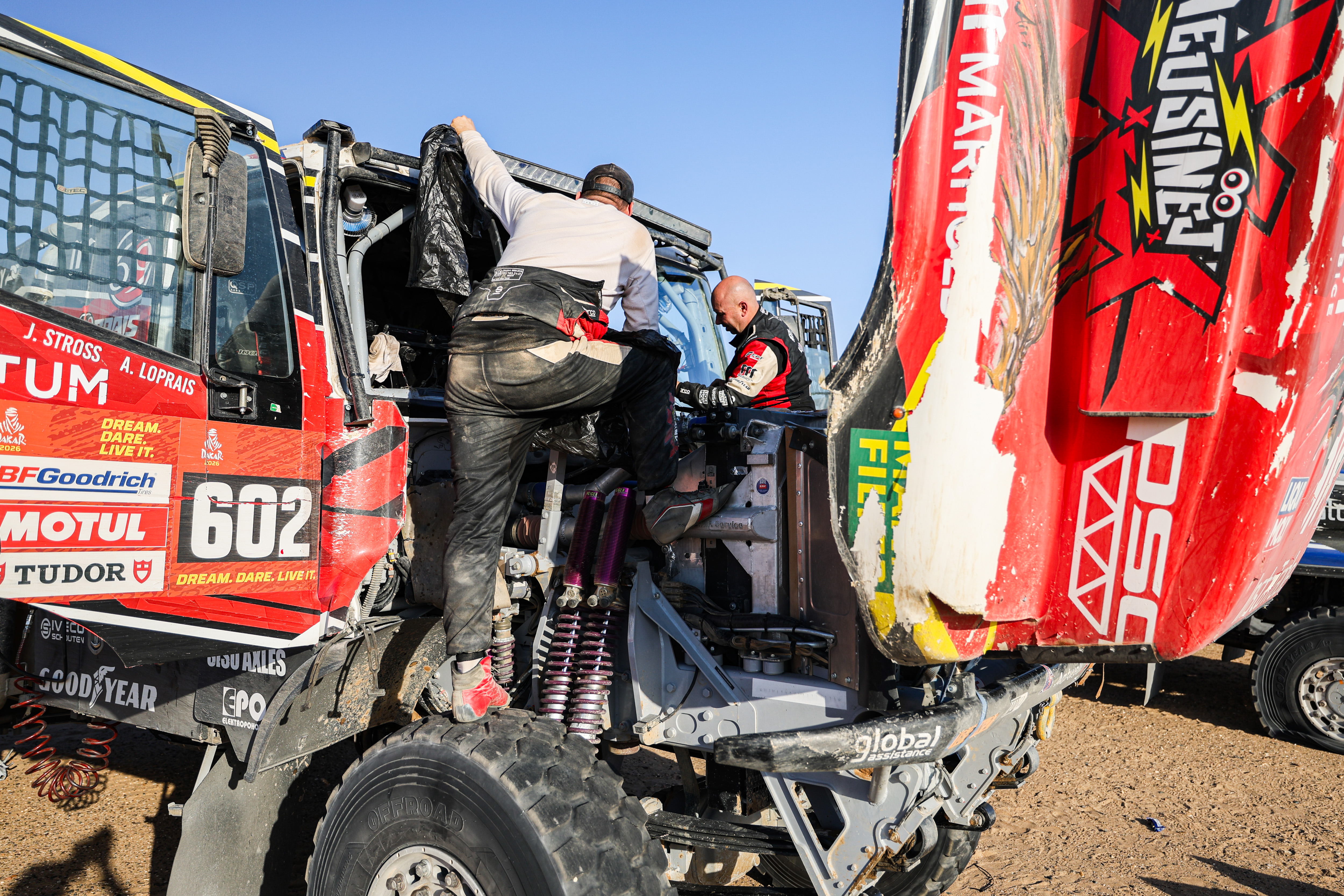 Le tenant du titre KO !