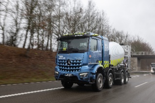 Wörth en avant-première : TruckStop au volant du futur Mercedes, entre eArocs 400 et Actros H2 de seconde génération