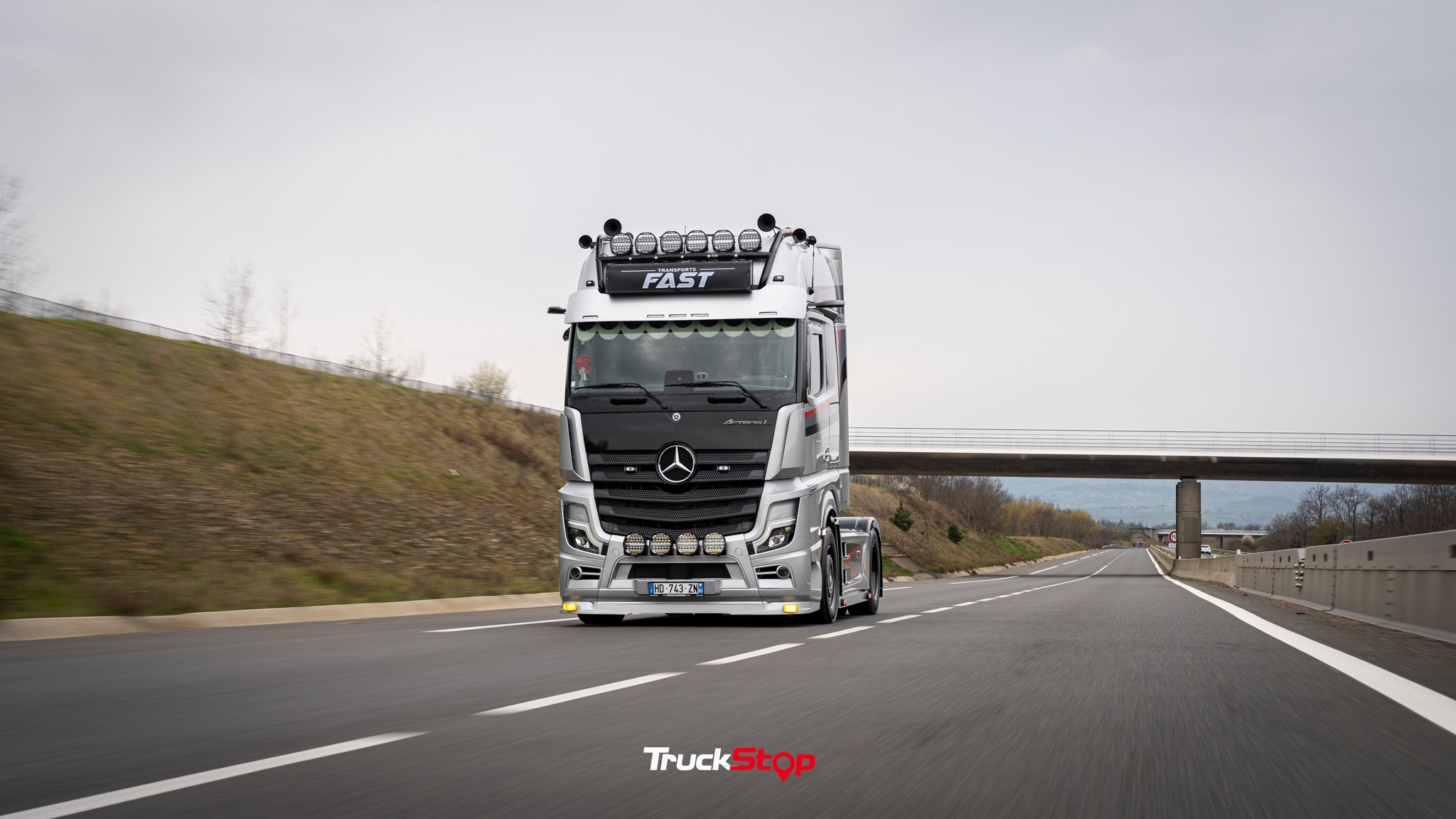 Transports FAST : quand le camion devient une signature