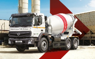 BharatBenz muscle son jeu pour le BTP et les mines en Inde !