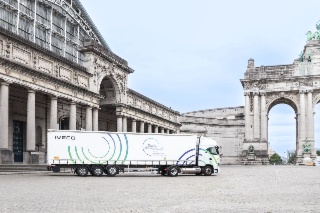 IVECO boucle son Tour d’Europe avec 5 000 km au bioGNL ! 