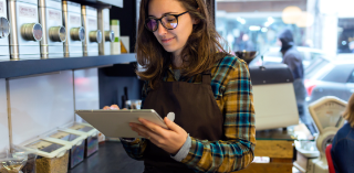 Comment gérer les périodes de haute affluence dans le Retail ?
