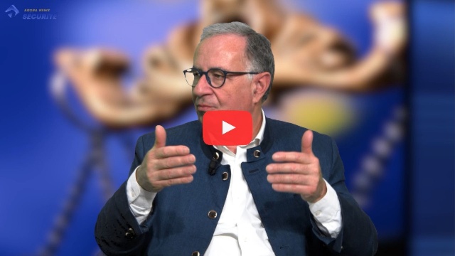 Reconnaissance faciale « à haut risque » : la sanction record contre Aena, quelles leçons pour la France ? [Au Nom de la Loi]