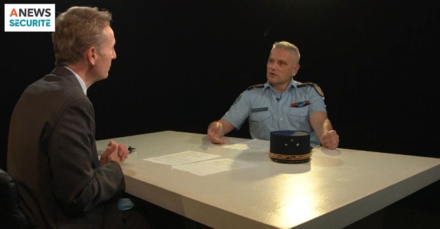 Comment se gère l’information du SIRPA, plus grand média de France ? – La Grande Interview