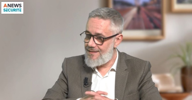 C’est votre Histoire… Franck Angot