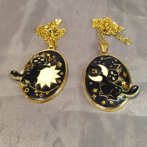 Collier sautoir doré duo lunaire et solaire en acier inoxydable avec chat, bijoux fait main