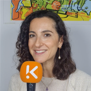"Khi suis-je?" Stéphanie Nizard, Serena