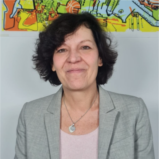"Khi suis-je?" Valerie Salomon, GESTION 21
