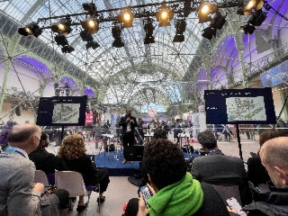 Dassault Systèmes : IA, jumeaux numériques et gouvernance des données