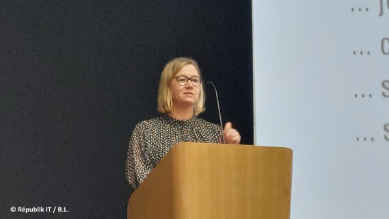 Christine Serrette (ITZ Bund) : « et maintenant, tout le monde dans le Cloud ! »