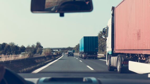 Les tensions sur l’emploi dans le fret routier en trois infographies