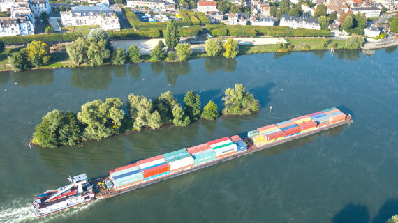 Le transport de matériaux de construction tire le trafic fluvial vers le haut