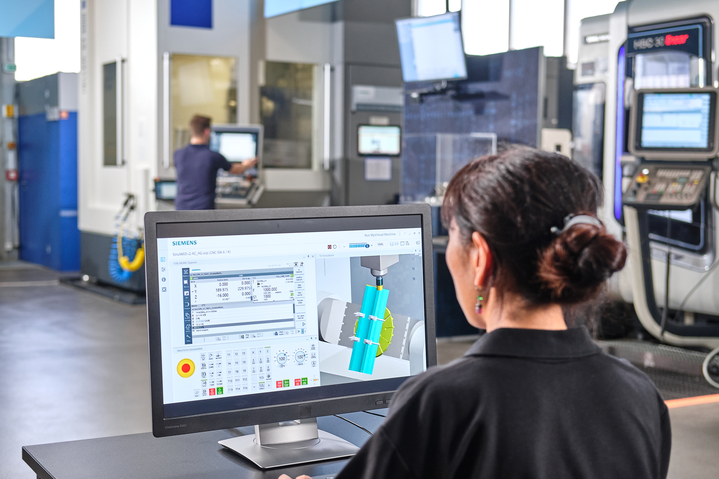 Twin+ jumeau numérique article Siemens SMB & CDT in office