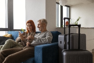 Seniors, gîtes et chambres d’hôtes : une façon de voyager en toute liberté