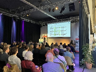 Colloque professionnel sur le Hors-Site