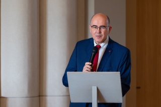 Pierre-Louis Teissedre: a career at the crossroads of research, teaching and oenological issues