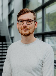  Photo Erik May