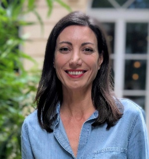 Julie Walbaum