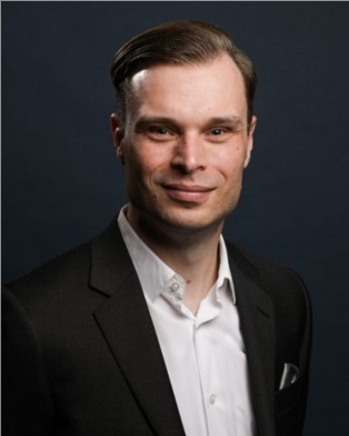 Dr. Olaf Maecker