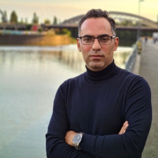  Photo Arash Javanmard