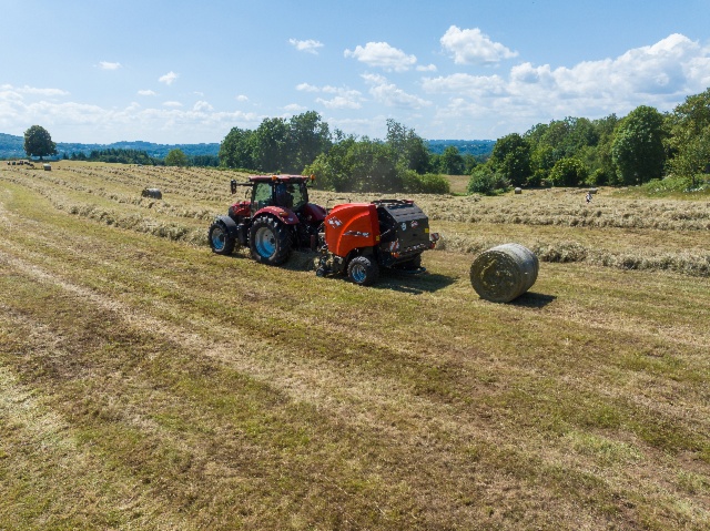 Presse à balles rondes FB 3125